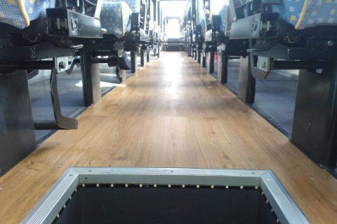 pavimento in legno per autobus