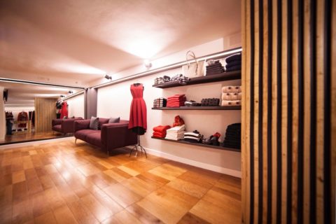 Showroom-pavimento in legno